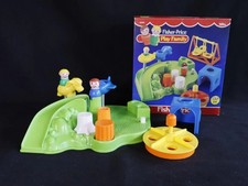 Fisher Price gioca con la