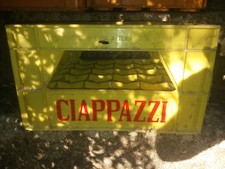 Cassetta vintage bottiglie