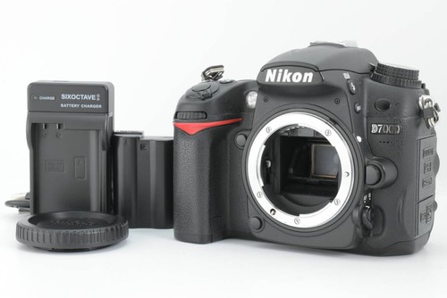 Nikon d7000 con 3274 scatti - 3274,