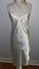 Intimo Amore Women's XS White