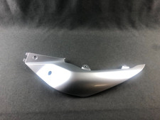PANNELLO POSTERIORE APRILIA PEGASO STRADA-TRAIL 650 IE 2005-07 L/H AP8184574 NUOVO ORIGINALE