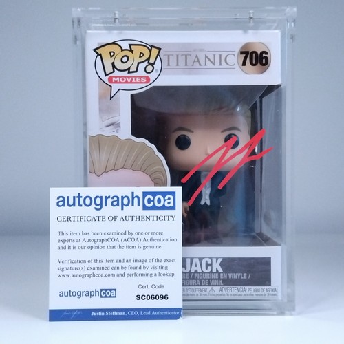 Funko pop autograph signed - pop,