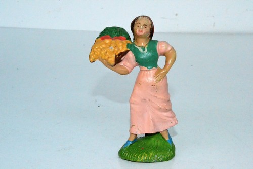 Vecchia statuina per - vecchia,