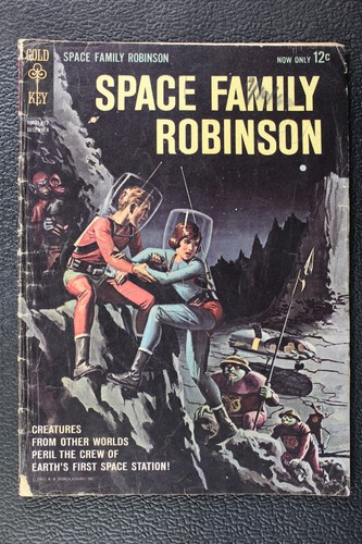 Space family robinson - space,