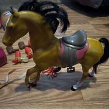 Mattel 2020 Untamed Tan Brown Spirit Cavallo Gratis Giocattolo Figura Gregge