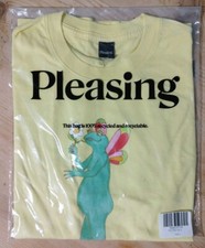 T-shirt piacevole in giallo