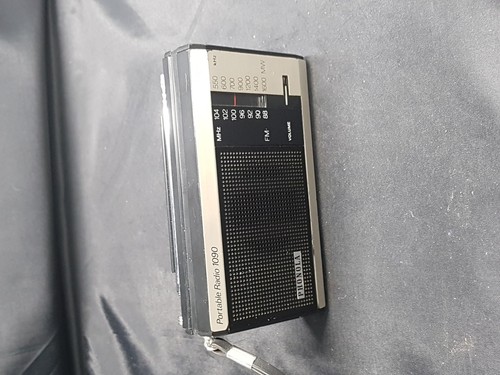 Vintage portable radio 1090 - vintage,