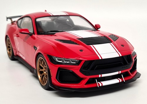 Modellino auto solido 18 - solido, 1/18