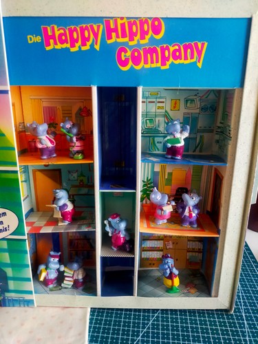 Diorama happy hippo company - hippo,