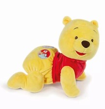 Clementoni- Disney Winnie The Pooh Gattona con Me, Peluche Primi Passi, Multicol