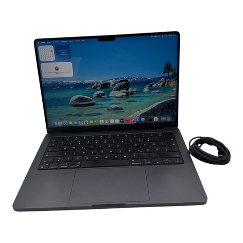 Macbook pro - 14", 11c