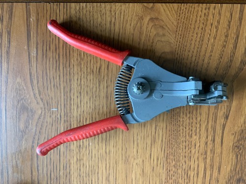 Pinza spelafili automatica