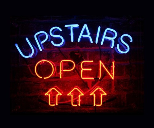 Upstairs open arrow - upstairs,