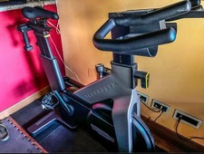 Technogym Bike Cyclette smart Monitor 22" full HD touchscreen