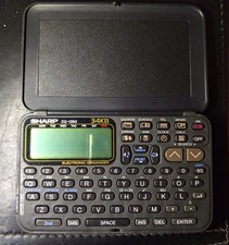 Sharp ZQ-1250 Pocket Organizator