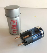 Oyaide P 037e spina schuko