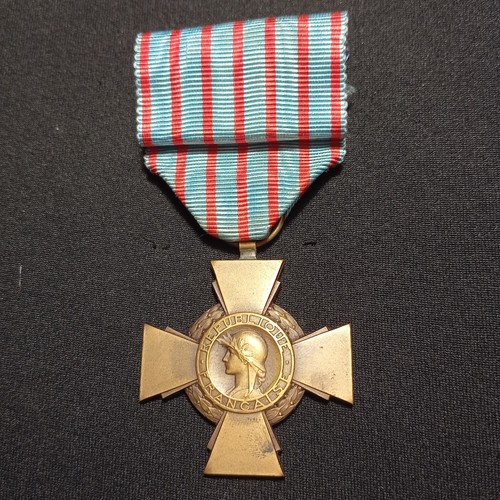 F15 2026 - f15/05/2026, (ref38879)