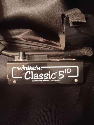 White classic id - 5, metal