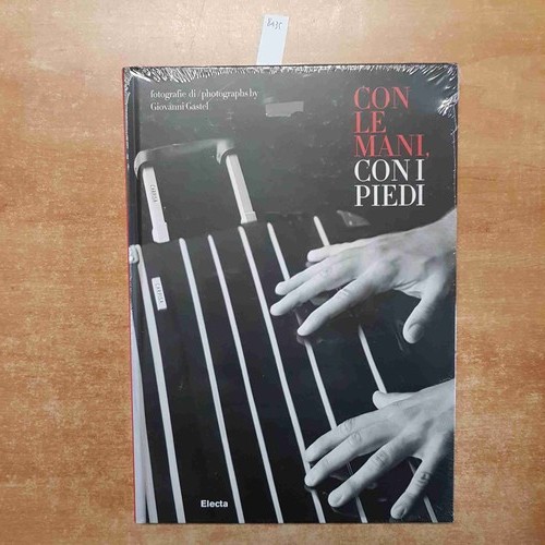 Con mani i piedi - con, le