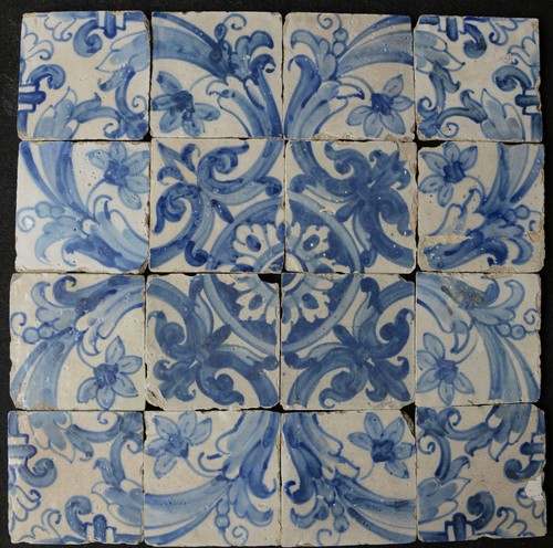 Antico pannello piastrelle