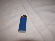 Accendino BIC usato plastica blu Made in France cm.6x2,5