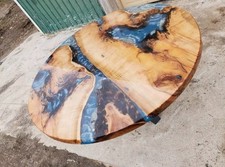 Tavolo rotondo in resina