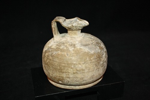 V7606 brocca oinochoe squat - brocca,