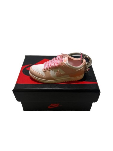 Mini sneakers portachiavi - 3d,