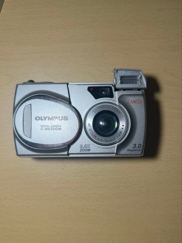 Fotocamera digitale compatta