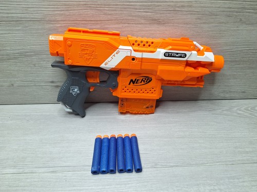 Pistola freccette giocattolo - pistola,