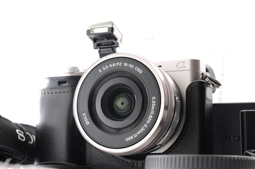 Kit fotocamera sony alpha - sony,