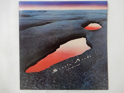 Simple minds life day - minds, a