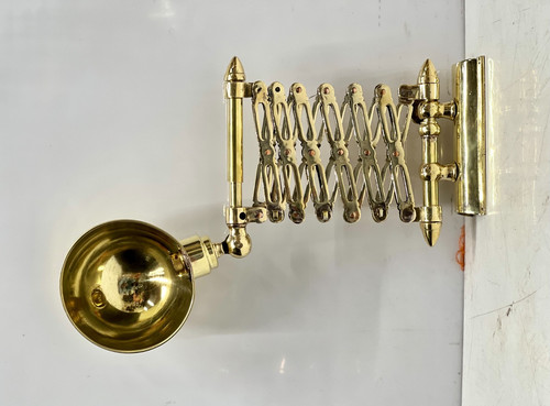 Stretchable brass scissor - stretchable,