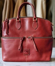 Borsa a tracolla Dooney Bourke bordeaux rosso bordeaux pelle fiorentina doppia tasca