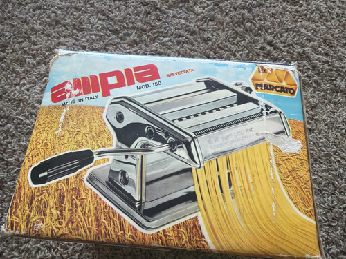 Marcato ampia 150 - 150, pasta