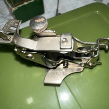 Piedino attacco macchina da