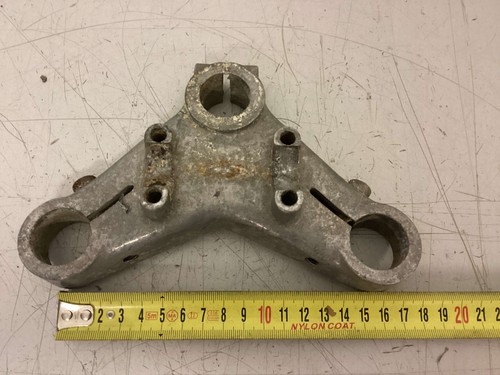 Piastra forcella alluminio - in,