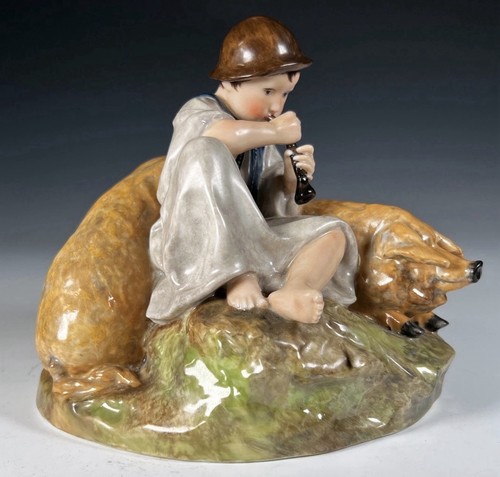 Antica statuina porcellana