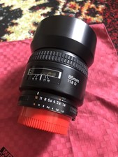 Nikon AF Nikkor 85mm F1.8 D