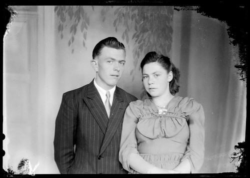 Studio portrait couple man - portrait,