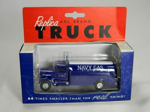 Peterbilt 260 navy gas truck - 260,
