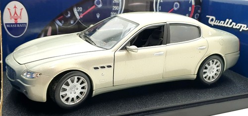 Hotwheels scale c7527 - hotwheels,