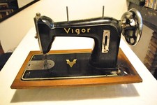 Macchina cucire vintage - da,