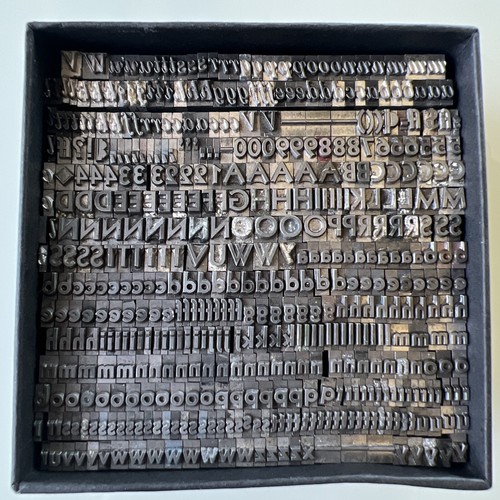 Lettere tipografiche - , in