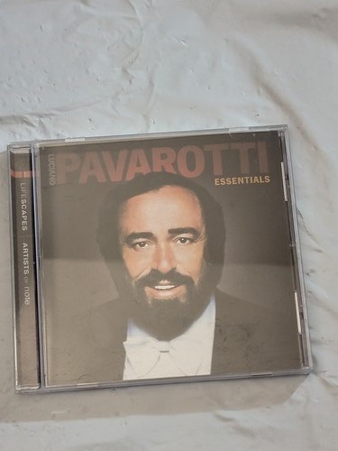 Luciano pavarotti essentials - luciano,