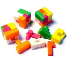 100 pezzi, Puzzle Cube