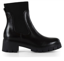 Janet & Janet Stivaletto in