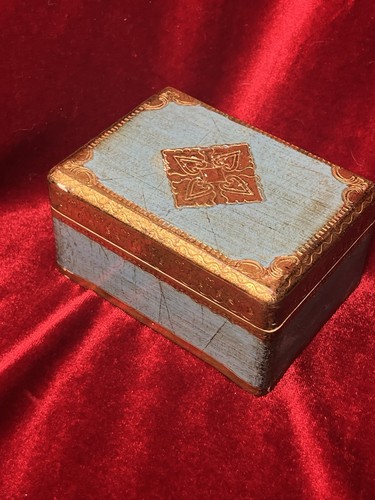 Trinket box con music - trinket,