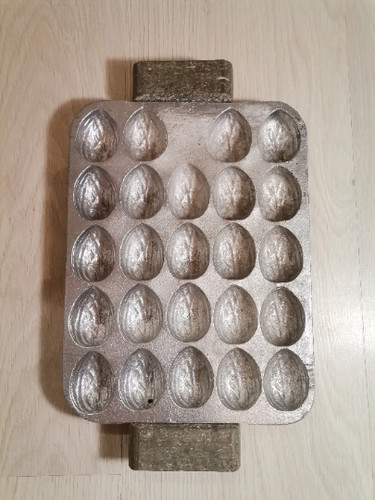 Stampo pressa biscotti noci