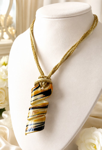 Collana donna con ciondolo - con,